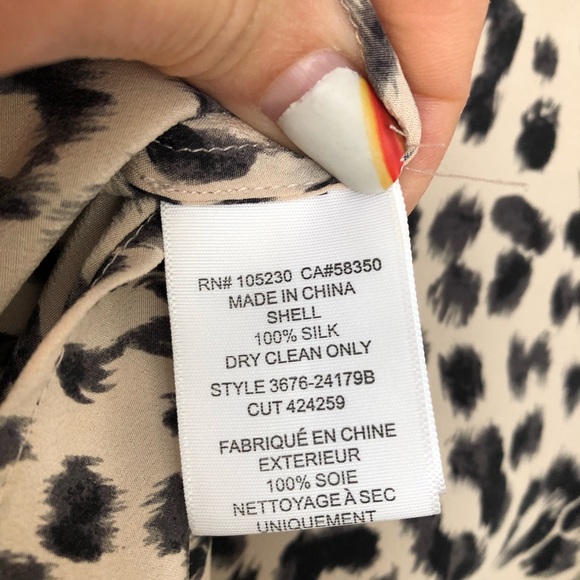 Joie light pink leopard print silk top. - Picture 6 of 6